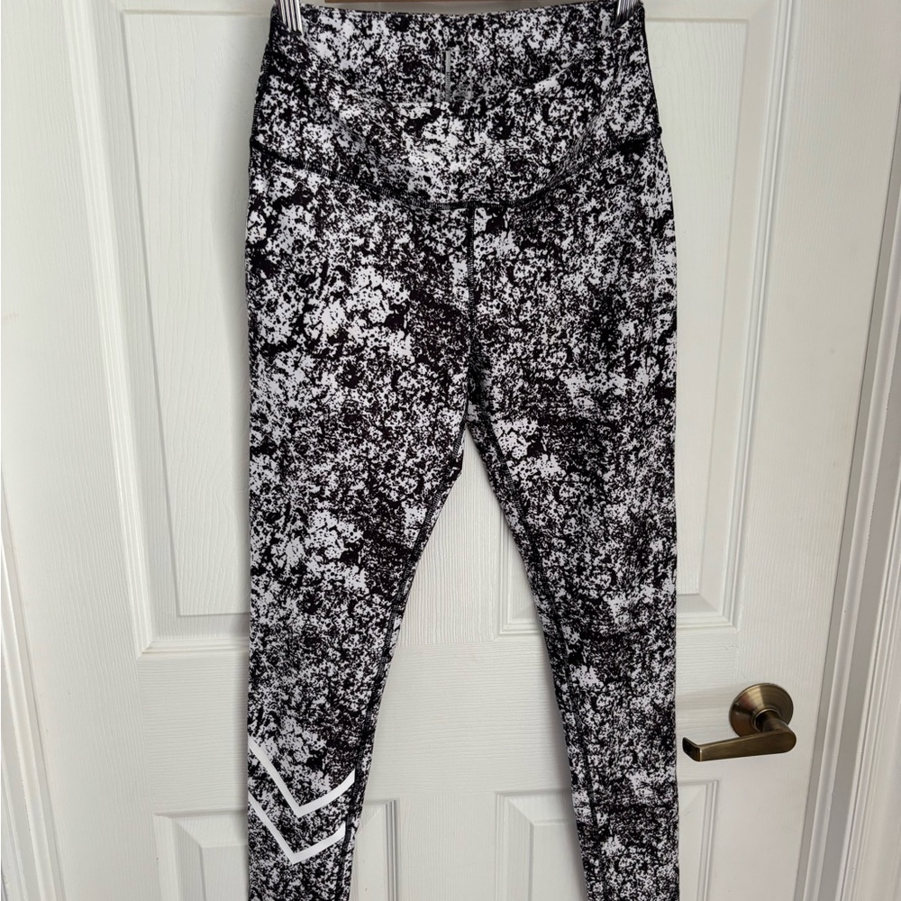 Mondetta Monochrome Abstract Leggings